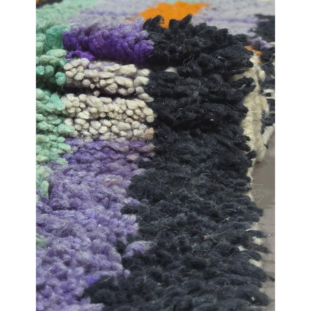 Moroccan Abstract Boujad Wool Rug - 9.5 X 5.7 Ft For Sale In Cleveland - Image 6 of 6