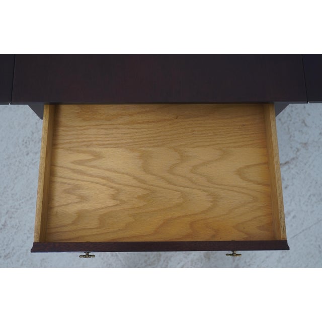 1990s Madison Square Mahogany Drop Leaf Occasional Table For Sale - Image 5 of 18