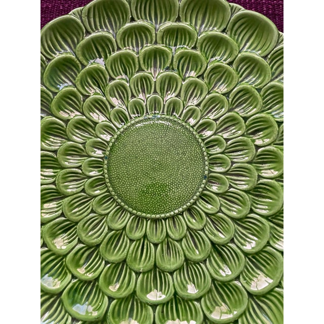 1960s Large Italian Majolica Green Plates- a Pair For Sale In New York - Image 6 of 9