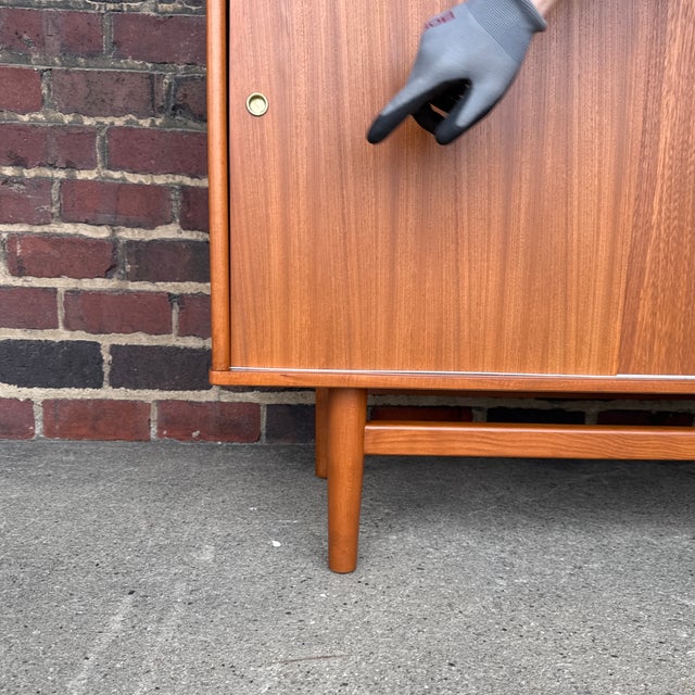 Wood Milo Baughman for Drexel Today’s Living Mid-Century Modern Credenza For Sale - Image 7 of 10