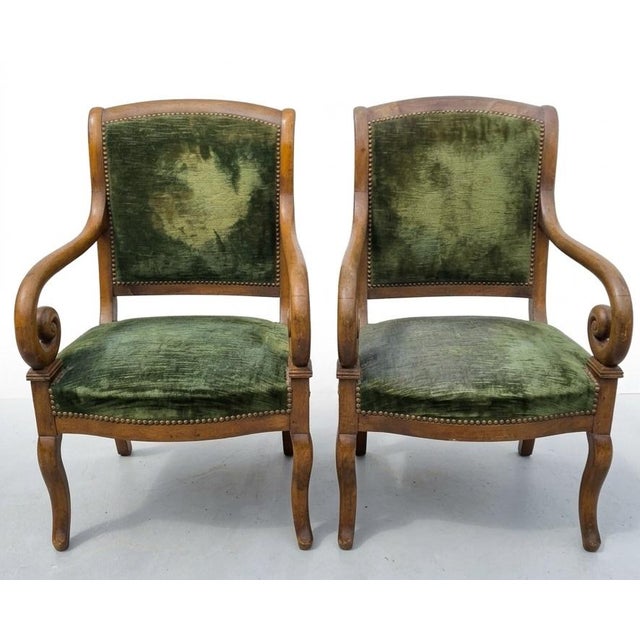 French Pair of 19th-Century Louis Philippe Green Velvet Fauteuils (Armchairs). For Sale - Image 3 of 5
