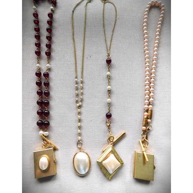 Vintage Gold Locket, Four Photo, Wine and Pearl Bead Chain, Toggle Bar, Oval Bezeled Pearl For Sale - Image 14 of 14