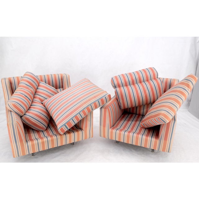 Pair Mid Century Modern Lucite Base Floating Lounge Club Chairs For Sale - Image 10 of 18