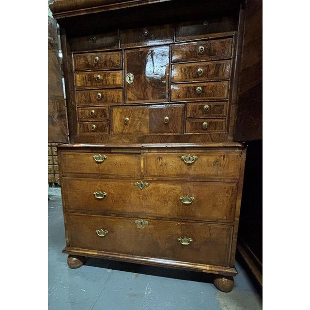William & Mary Cabinet in Walnut For Sale - Image 6 of 18