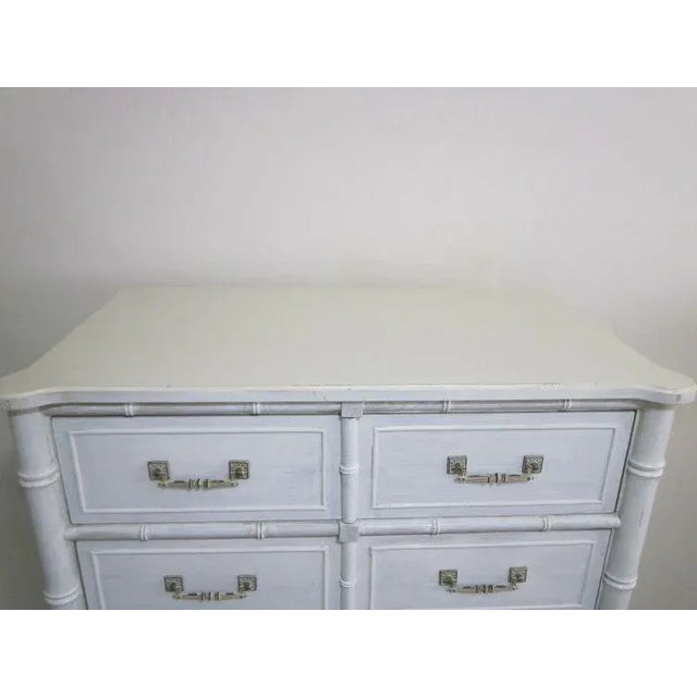 Wood 1980s Vintage Hollywood Regency Chest 5 Drawer by Henry Link White Color For Sale - Image 7 of 12