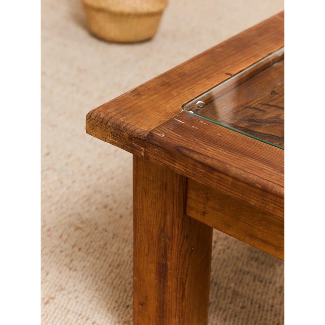 Discover the possibilities with the perfect end table. The perfect vintage find for showcasing photos, vases, lighting, or...