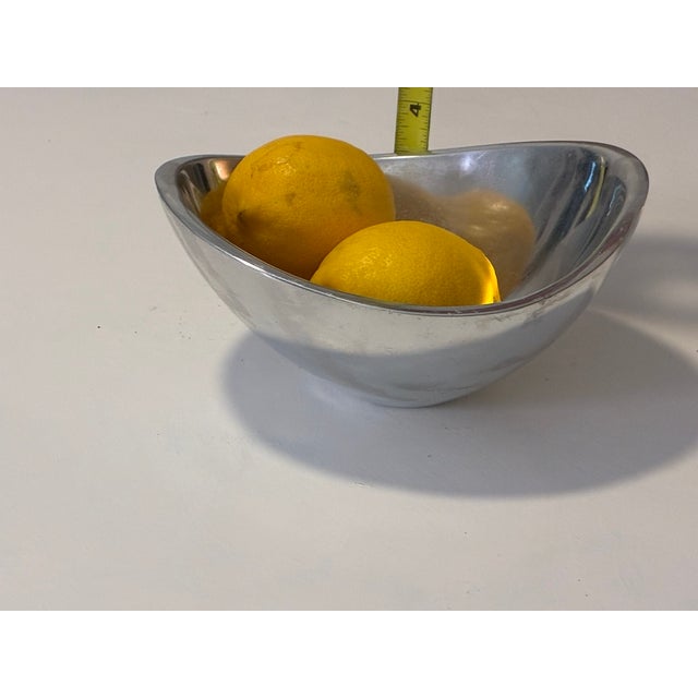 Vintage Mid-Century Modern Nambé Tri-Corner Bowl (Style 569) by Richard K. Thomas For Sale In Atlanta - Image 6 of 9
