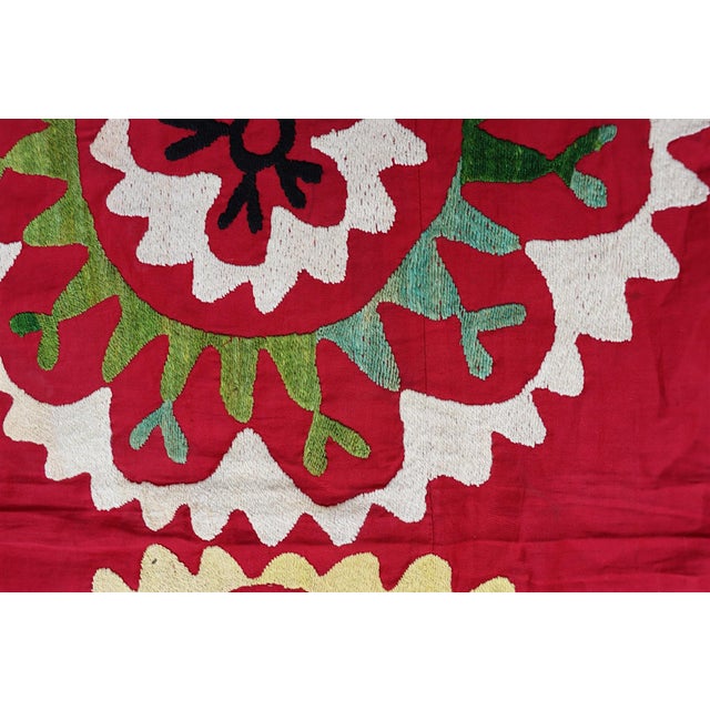 Vintage Hand Embroidered Suzani Wall Hanging, 1920s For Sale - Image 4 of 18