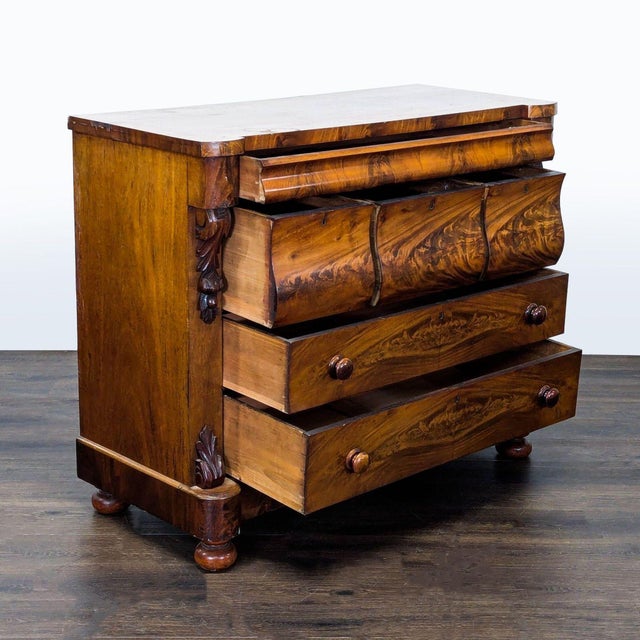 Traditional Antique American Empire Flame Mahogany Dresser With Skeleton Keys For Sale - Image 3 of 11