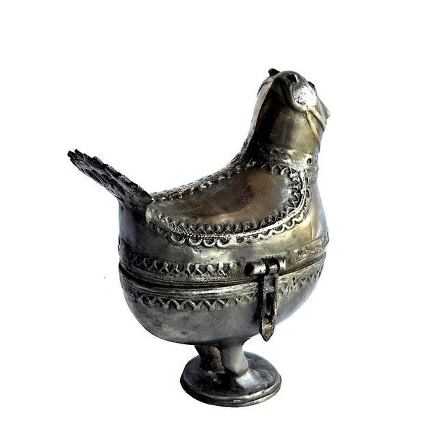 Vintage Indian Dhokra Bronze Pewter Bird Pedestal Lidded Box For Sale In Miami - Image 6 of 14