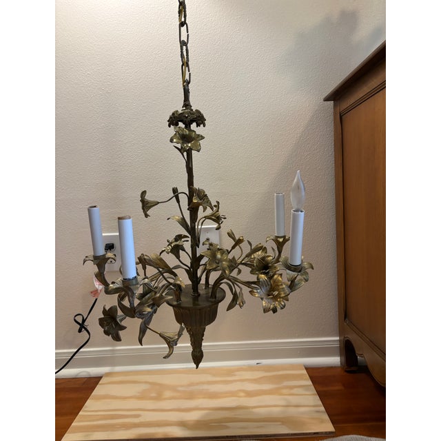 1970s Vintage Hans Kögl Style Brass Lily Floral Chandelier, 3-Light, Hollywood Regency, Italian Florentine, 1970s For Sale - Image 5 of 6