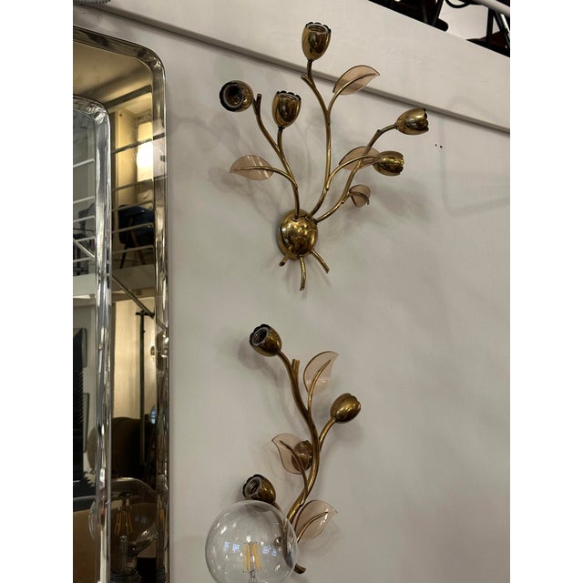 Complete set of chandelier and wall sconces. Large applique measurements: 43x6x44 cm Small applique measurements: 40x6x22...
