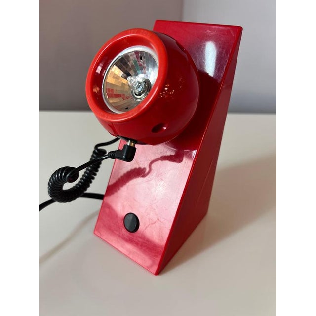 Table Lamp in Red with Magnetic Ball Head from Leuchten For Sale - Image 5 of 11