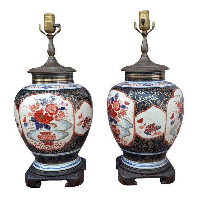 Mid 20th Century Wildwood Japanese Imari Ginger Jar Hand-Painted Porcelain Gilted Orange Blue Lamp For Sale