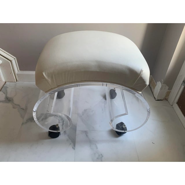 1970s 1970s Postmodern Lucite Acrylic Stool Ottoman For Sale - Image 5 of 11
