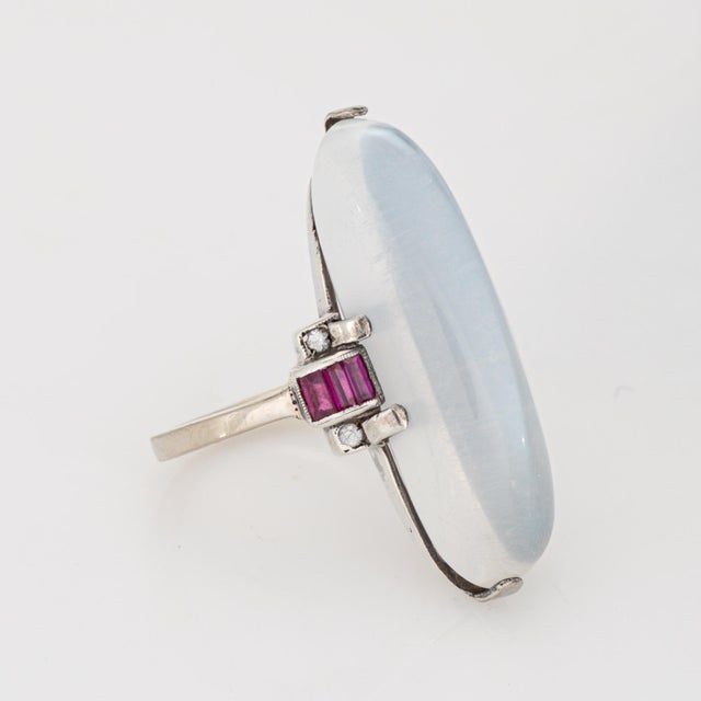 Mid-Century Modern Retro Elongated Moonstone Ring Sz 5.5 Ruby Diamond White Gold Cocktail Jewelry For Sale - Image 3 of 5