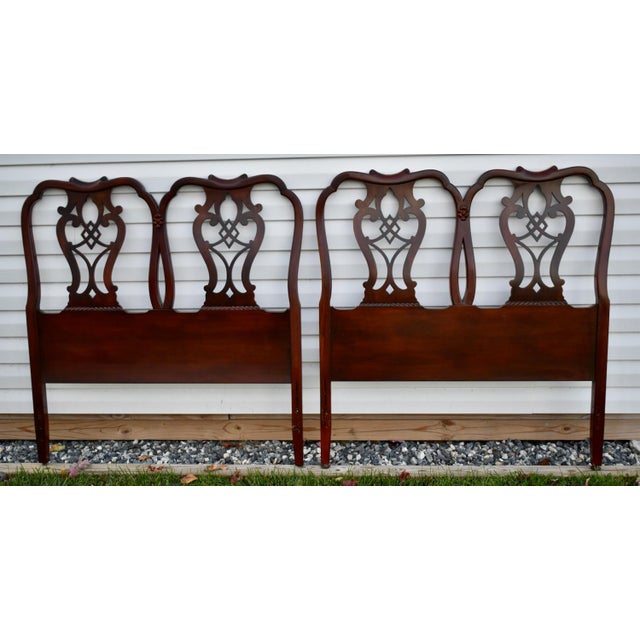 Chippendale Chippendale Style Mahogany Twin Headboards Pair Carved Wood 1960s Set Vintage For Sale - Image 3 of 12