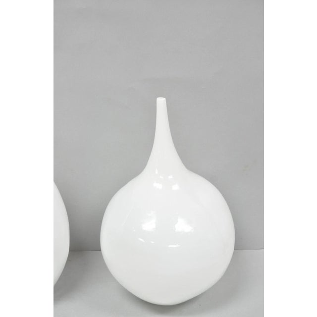 Decorative Modern White Bulbous Art Glass Vessel Vase by Lazy Susan - 2 Pc Set For Sale - Image 12 of 18