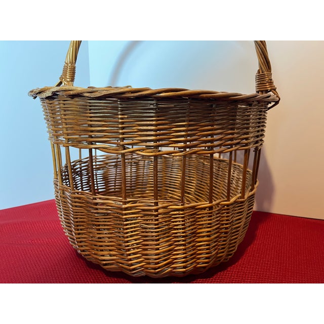 This item is a beautiful french country and rustic style gathering basket. It is a large, round basket with a unique and...