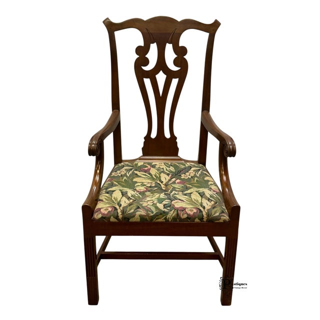 American Vintage Kittinger Traditional Chippendale Style Mahogany Accent / Dining Chairs - Pair For Sale - Image 3 of 12