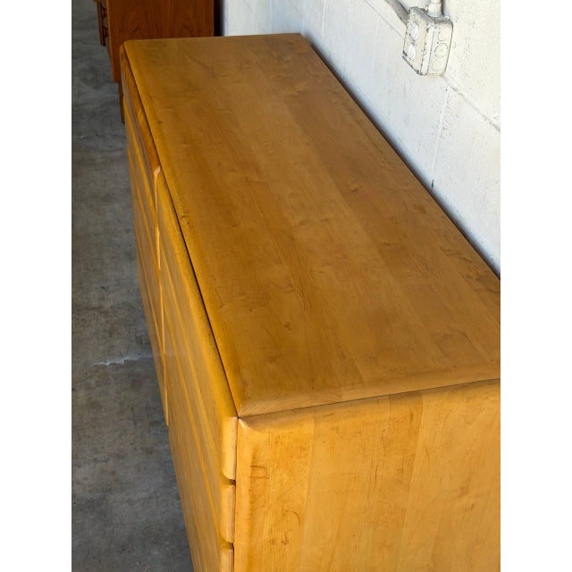 Wood Heywood Wakefield Stardust Maple 8 Drawer Storage Lowboy Dresser Mid-Century Modern 1950s For Sale - Image 7 of 10