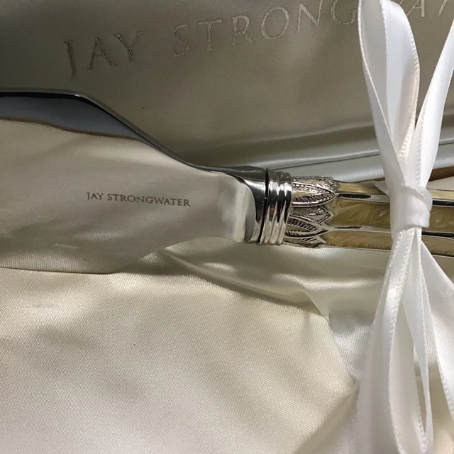 2000’s Jay Strongwater Enameled & Swarovski Crystal Cake Server For Sale - Image 11 of 13