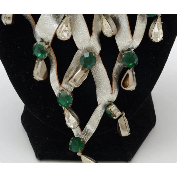 Mid-Century Modern Lee Menichetti Vintage Glass and Rhinestone Necklace For Sale - Image 3 of 7