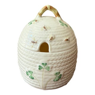 Vintage Belleek Ireland Shamrock Honey Pot With Bees & Clover, C. 1980s For Sale