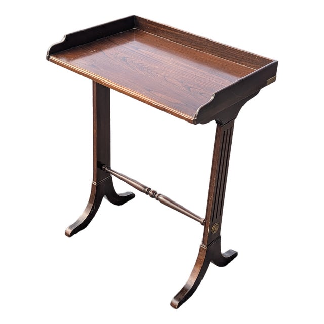 Vintage Ethan Allen 20th Century Vintage French Mahogany Occasional Side Table For Sale