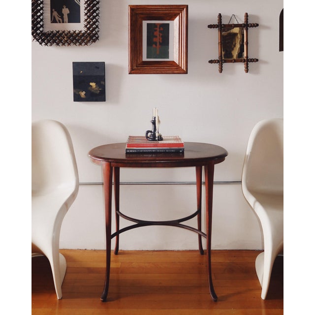 Queen Anne 1930s Queen Anne Mahogany Oval Side Table For Sale - Image 3 of 6