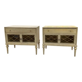 1960s Vintage American of Martinsville French Provincial Nightstands - a Pair For Sale