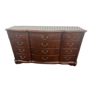 1990s Broyhill Twelve Drawer Dresser For Sale