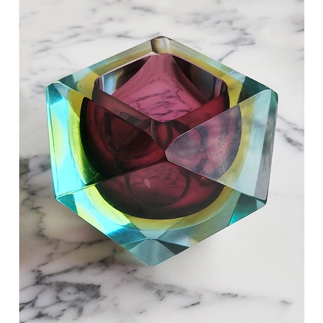 This piece is in excellent condition with a rare combination of bold Sixties colours (turquoise, amber, burgundy). I have...