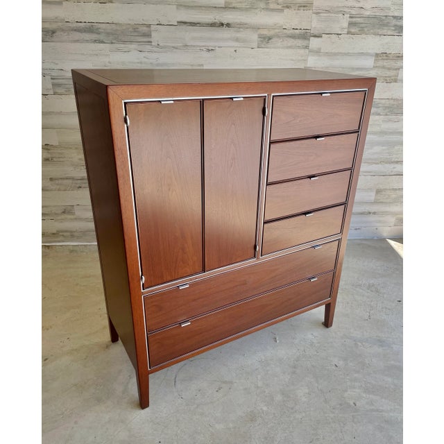 Drexel Drexel Viewpoint 70 Gentlemen’s Chest \ Dresser For Sale - Image 4 of 13