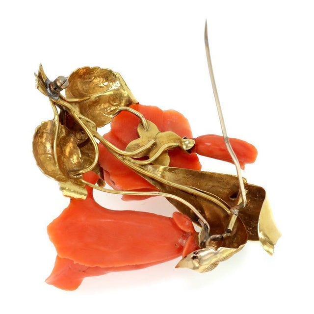 Contemporary Vintage 14k Yellow Gold Carved Coral Flower & Leaves Brooch For Sale - Image 3 of 5
