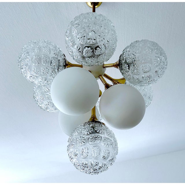 Gold Large Italian Space Age Pendant Light in Glass, 1960s For Sale - Image 8 of 18