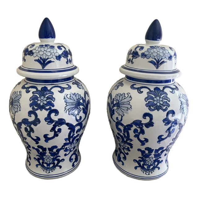 Chinoiserie Large Blue and White Porcelain Ginger Jars, Pair For Sale