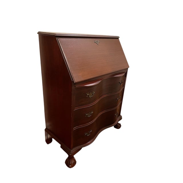 English Early 20th Century Colonial Revival Mahogany Slant-Front Secretary Desk With Serpentine Drawers, c.1910 For Sale - Image 3 of 12
