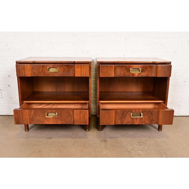Wood 1960s John Widdicomb Mid-Century Modern Hollywood Regency Sculpted Walnut Nightstands, Pair For Sale - Image 7 of 12