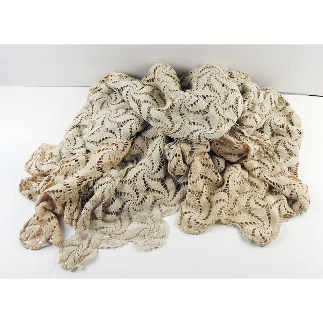 French Hand Crochet Ecru Pin Wheel Pattern Table Cloth or Bedspread For Sale - Image 3 of 9