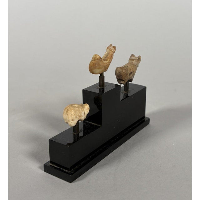 Djemdet-Nasr 3100-2900 BC Amulet pendant Mesopotamian art For Sale - Image 4 of 6