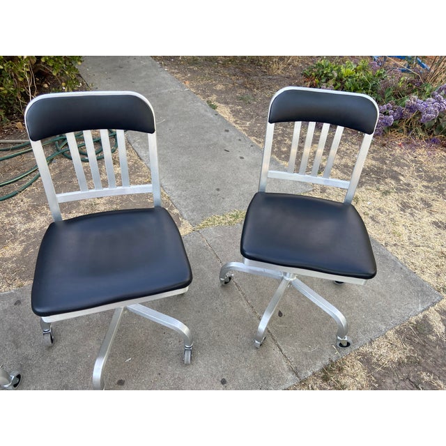 Black Emeco 1022 Aluminum Leather Navy Semi Upholstered Swivel Chairs Set of 3 For Sale - Image 8 of 18