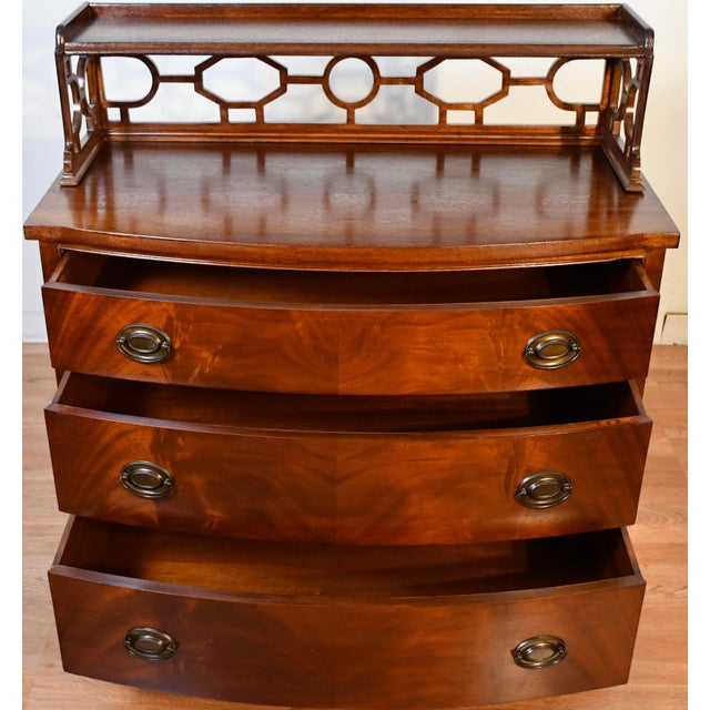 1920s Finch Fine Furniture English Regency Mahogany Commode / Bachelors Chest of Drawers For Sale - Image 6 of 16