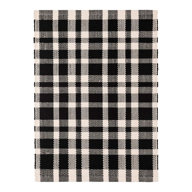 Dash & Albert by Annie Selke Tattersall Black Indoor/Outdoor Rug, 2'6" x 8' For Sale