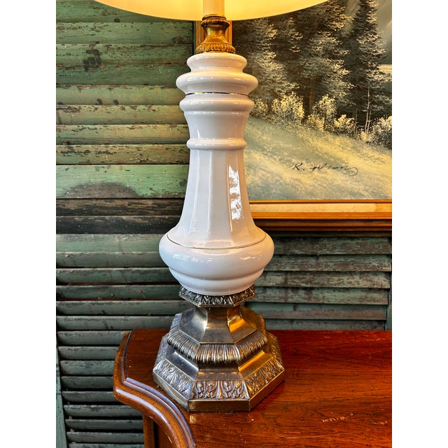 Vintage Honi Chilo Ceramic Lamps With Brass Base - a Pair For Sale In Columbia, SC - Image 6 of 14