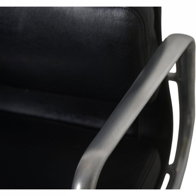 EA219 Office Chair in Black Leather by Charles Eames, 2000s For Sale - Image 9 of 18