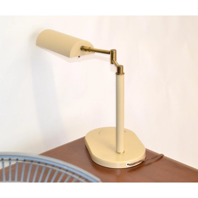 1970s Heyco Brass & Beige Metal Clover Desk Lamp Mid-Century