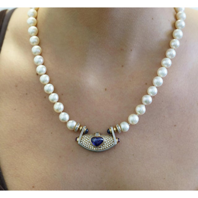 Blue Vintage GIA Certified 5 Carat Heart Blue Sapphire, Diamond & Pearl Necklace For Sale - Image 8 of 9