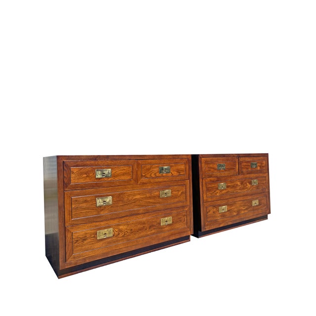 1970s Vintage Henredon Pair Dressers Chest of Drawers Set in Campaign Style For Sale - Image 5 of 10