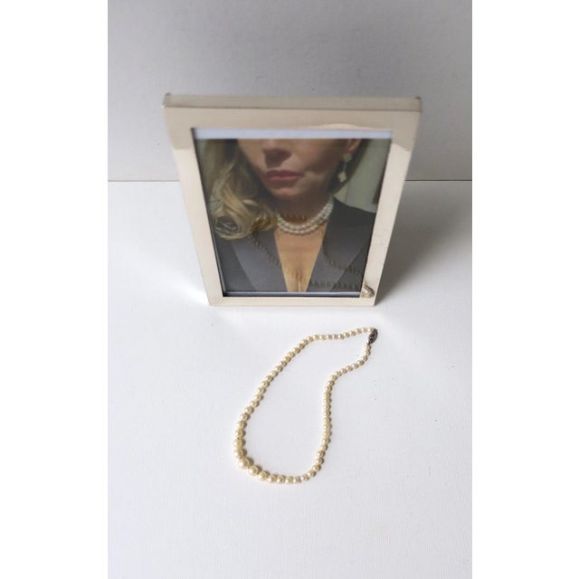White Pearl Choker Necklace 14kt Gold Clasp, Circa Mid-20th Century For Sale - Image 8 of 9